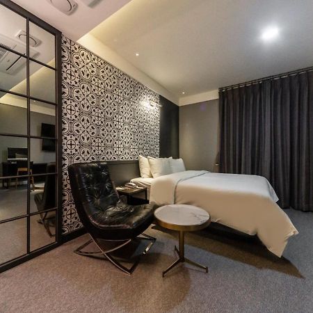 West In Hotel Yeosu Bagian luar foto
