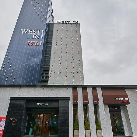 West In Hotel Yeosu Bagian luar foto