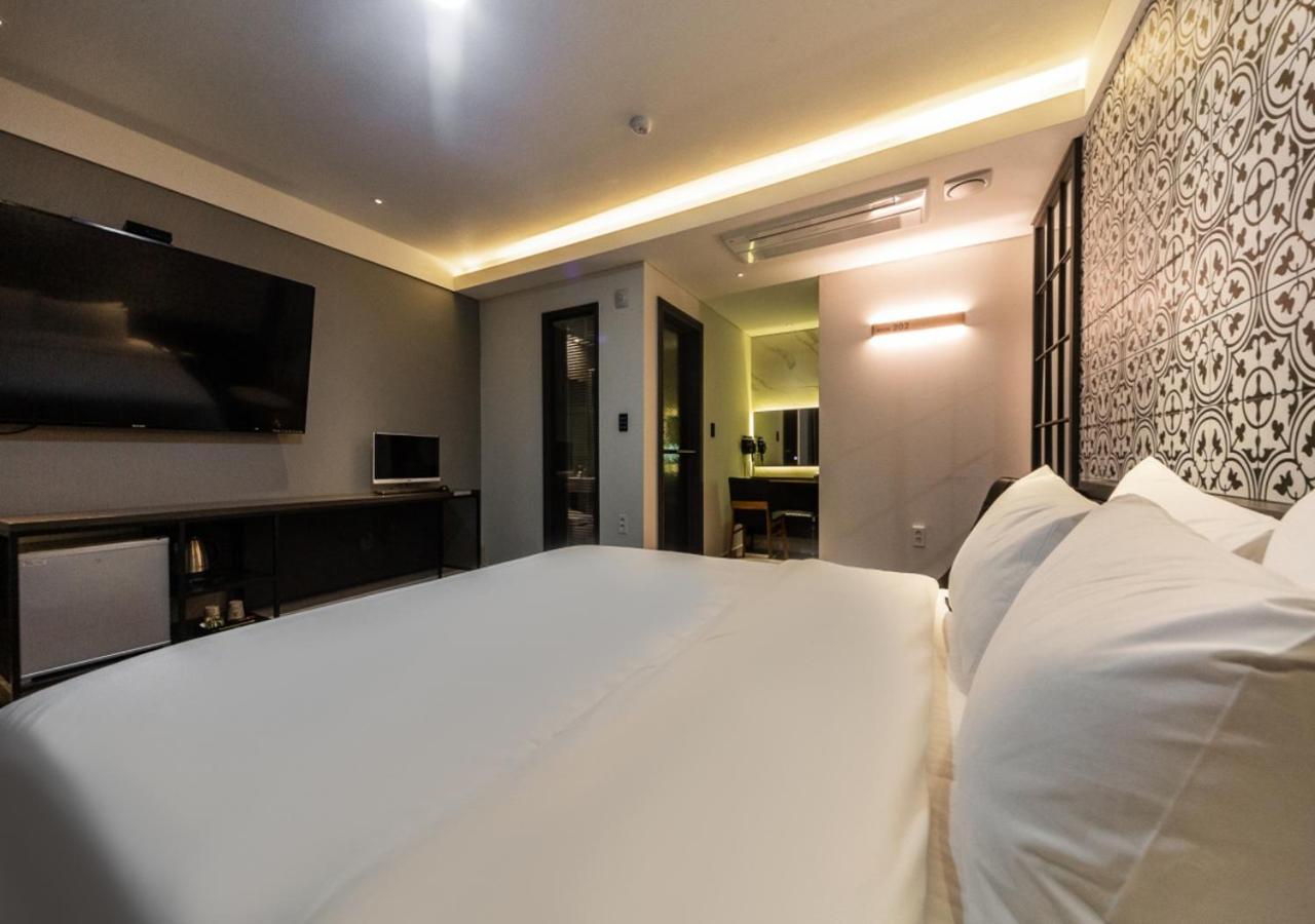West In Hotel Yeosu Bagian luar foto