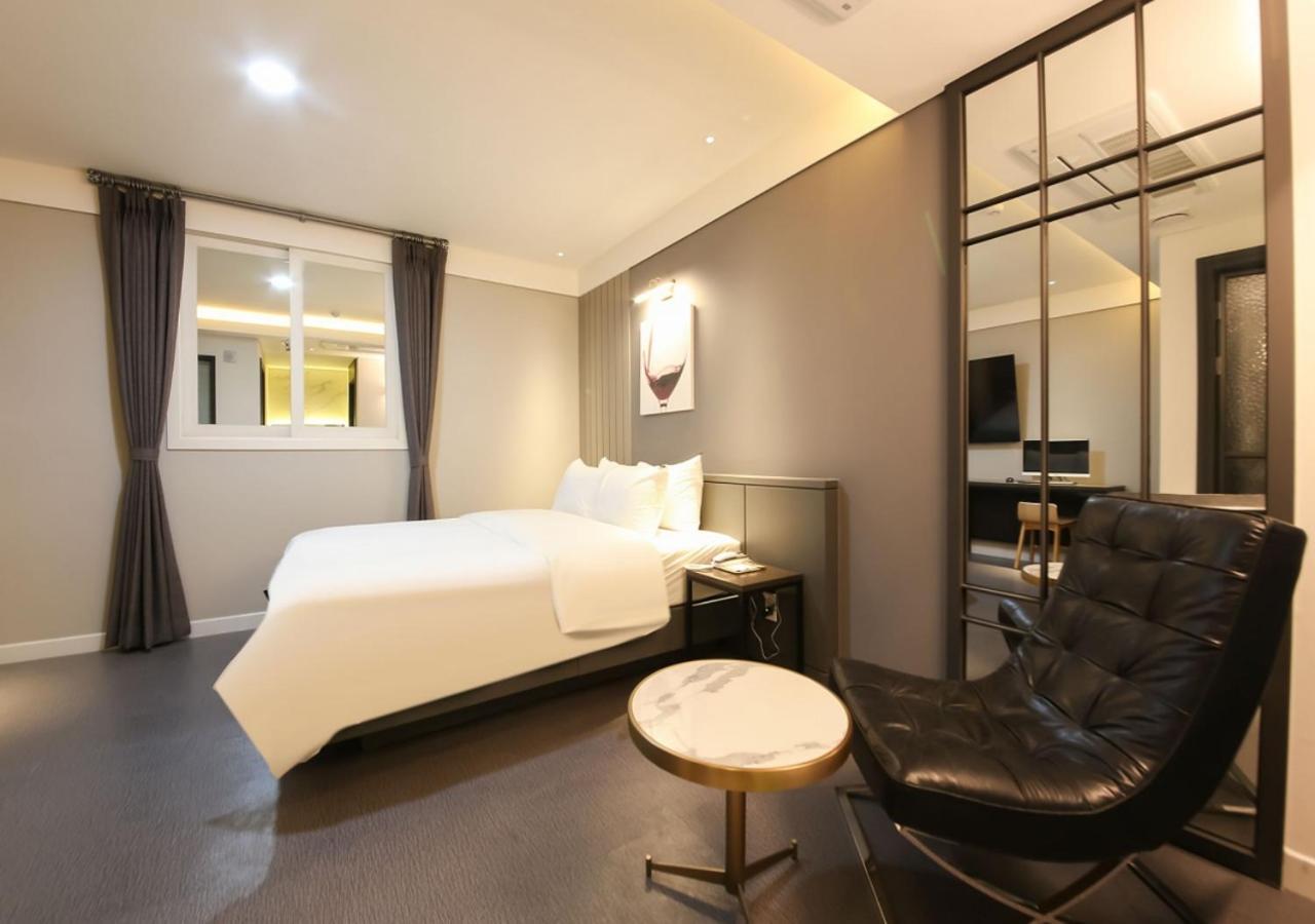 West In Hotel Yeosu Bagian luar foto
