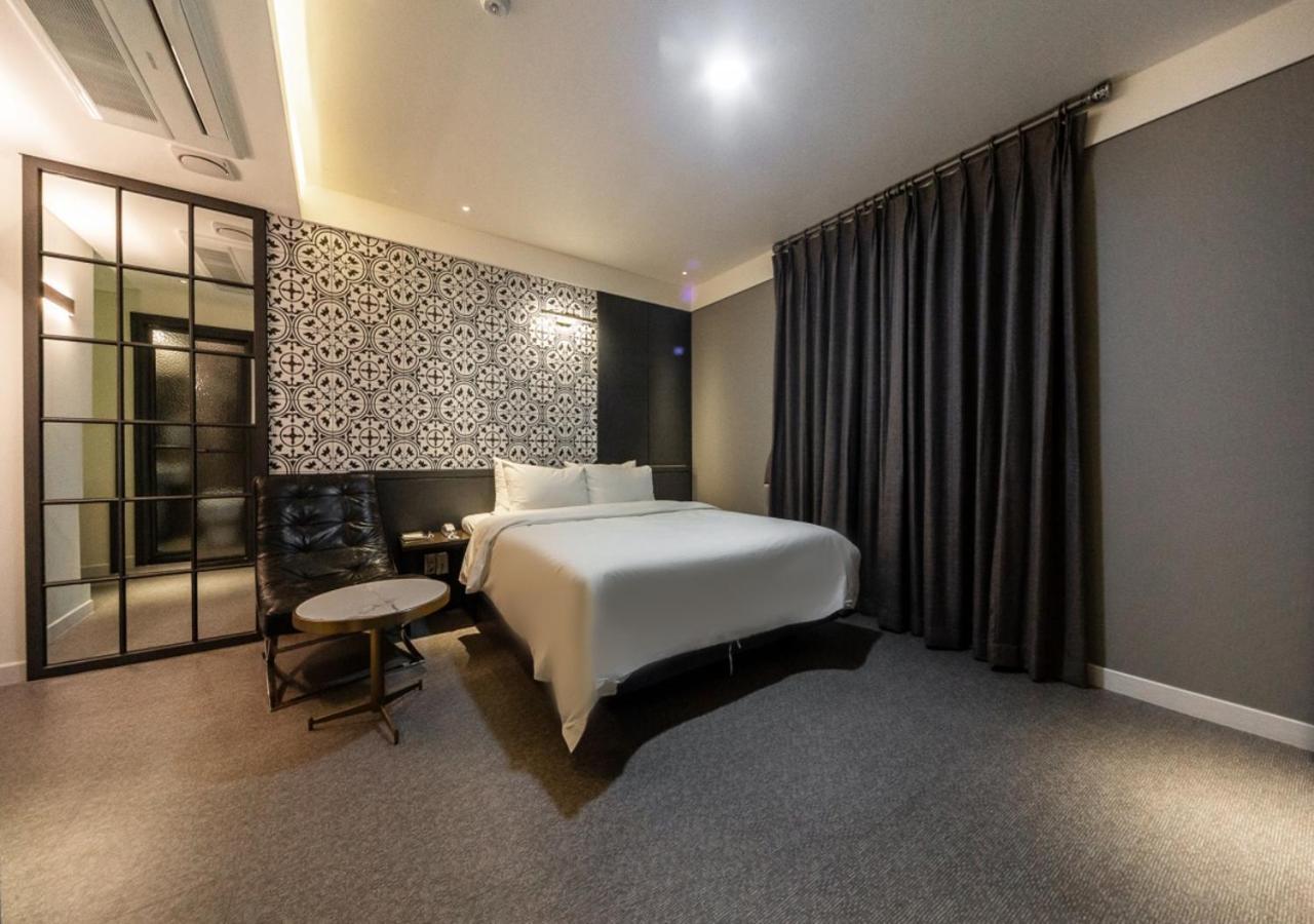West In Hotel Yeosu Bagian luar foto