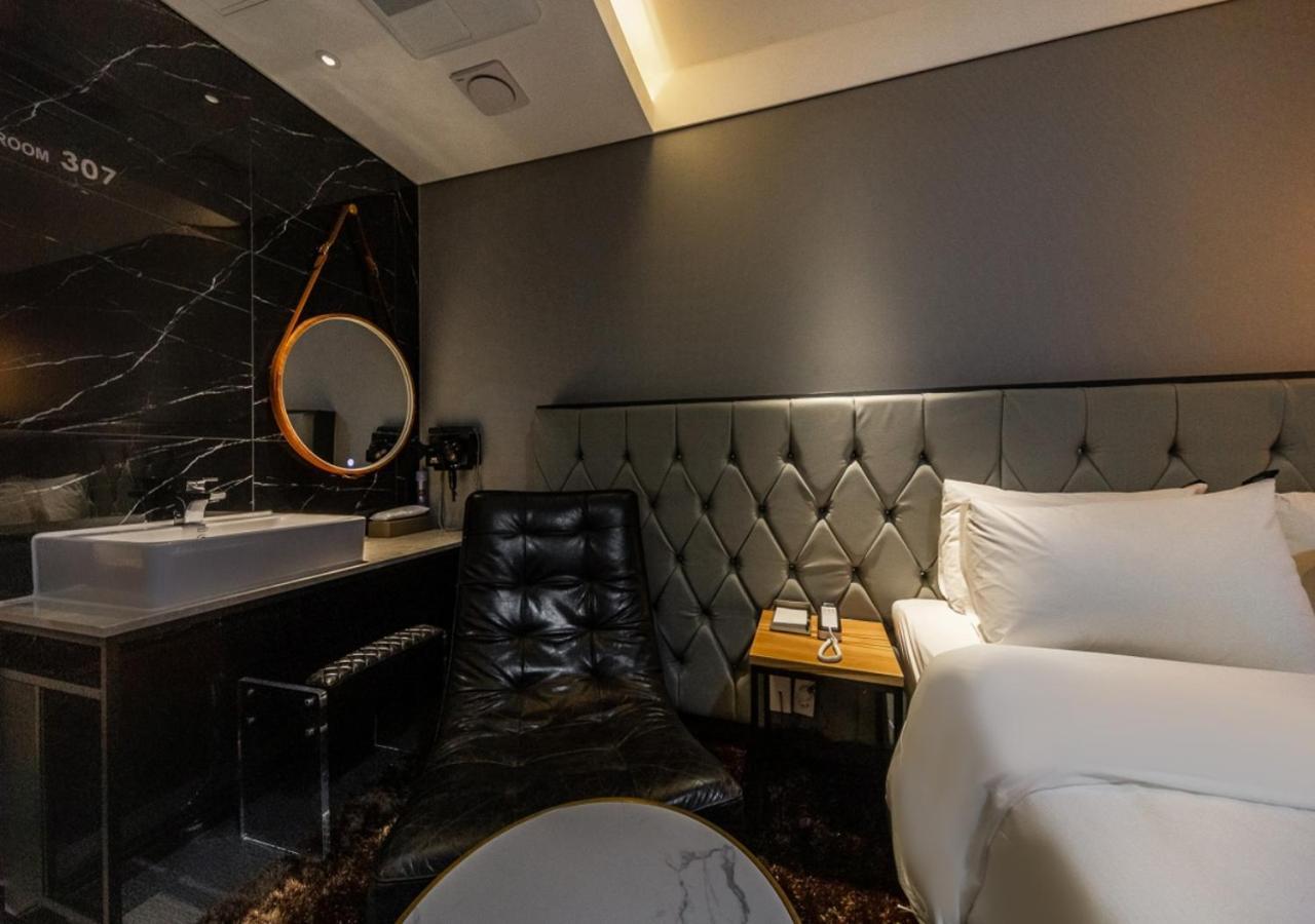 West In Hotel Yeosu Bagian luar foto