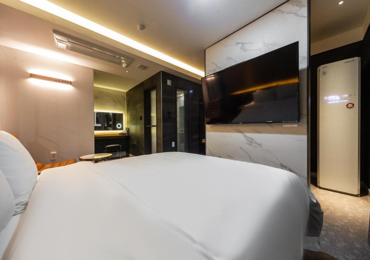 West In Hotel Yeosu Bagian luar foto