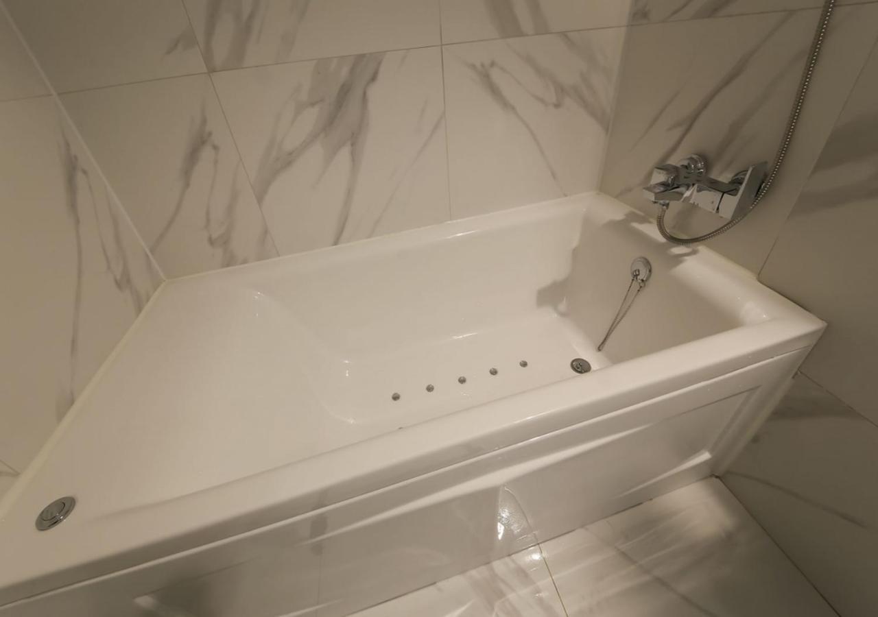 West In Hotel Yeosu Bagian luar foto