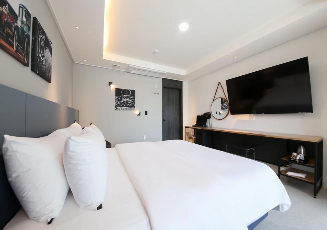 West In Hotel Yeosu Bagian luar foto