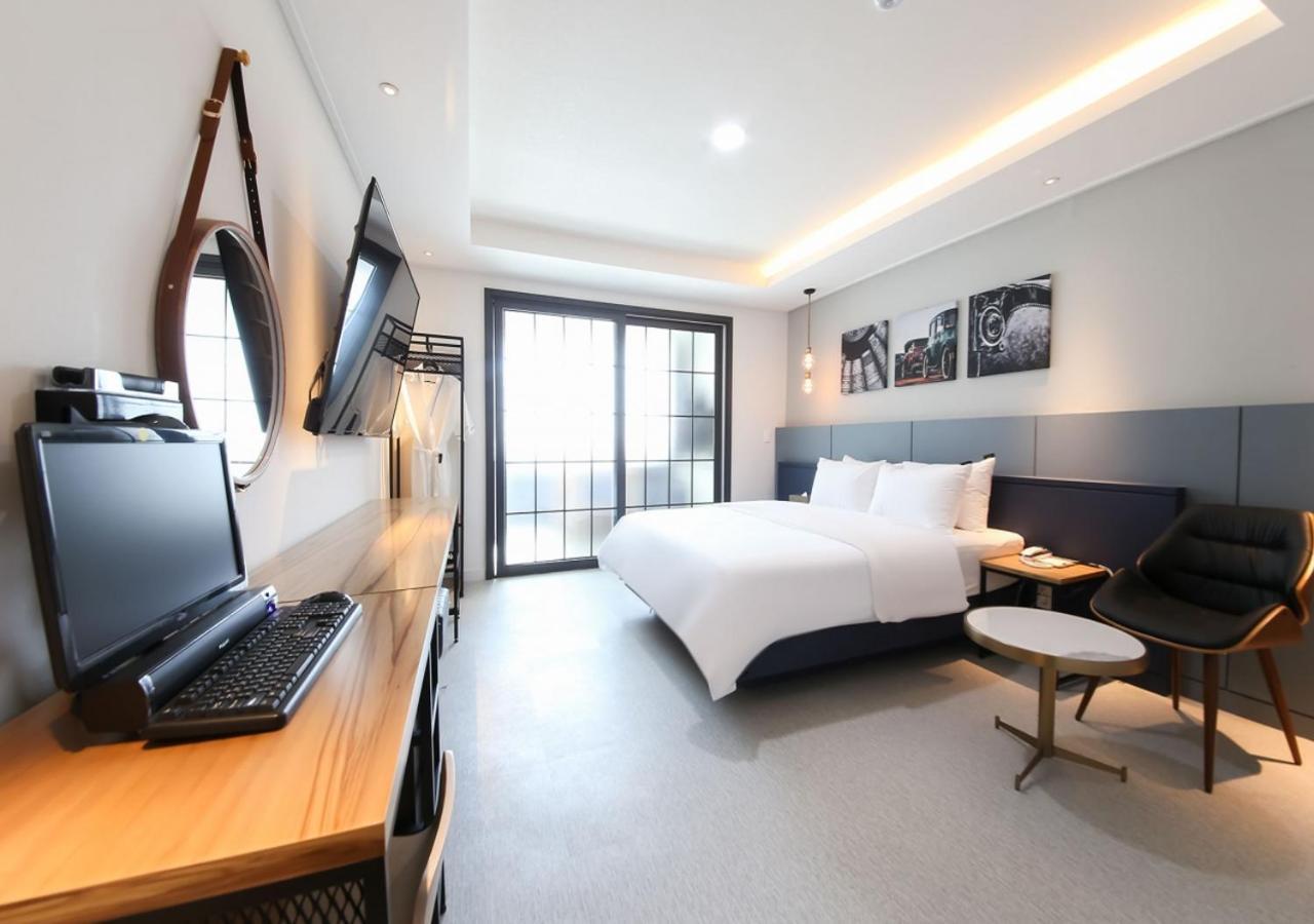 West In Hotel Yeosu Bagian luar foto