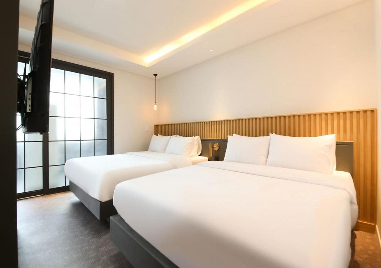 West In Hotel Yeosu Bagian luar foto